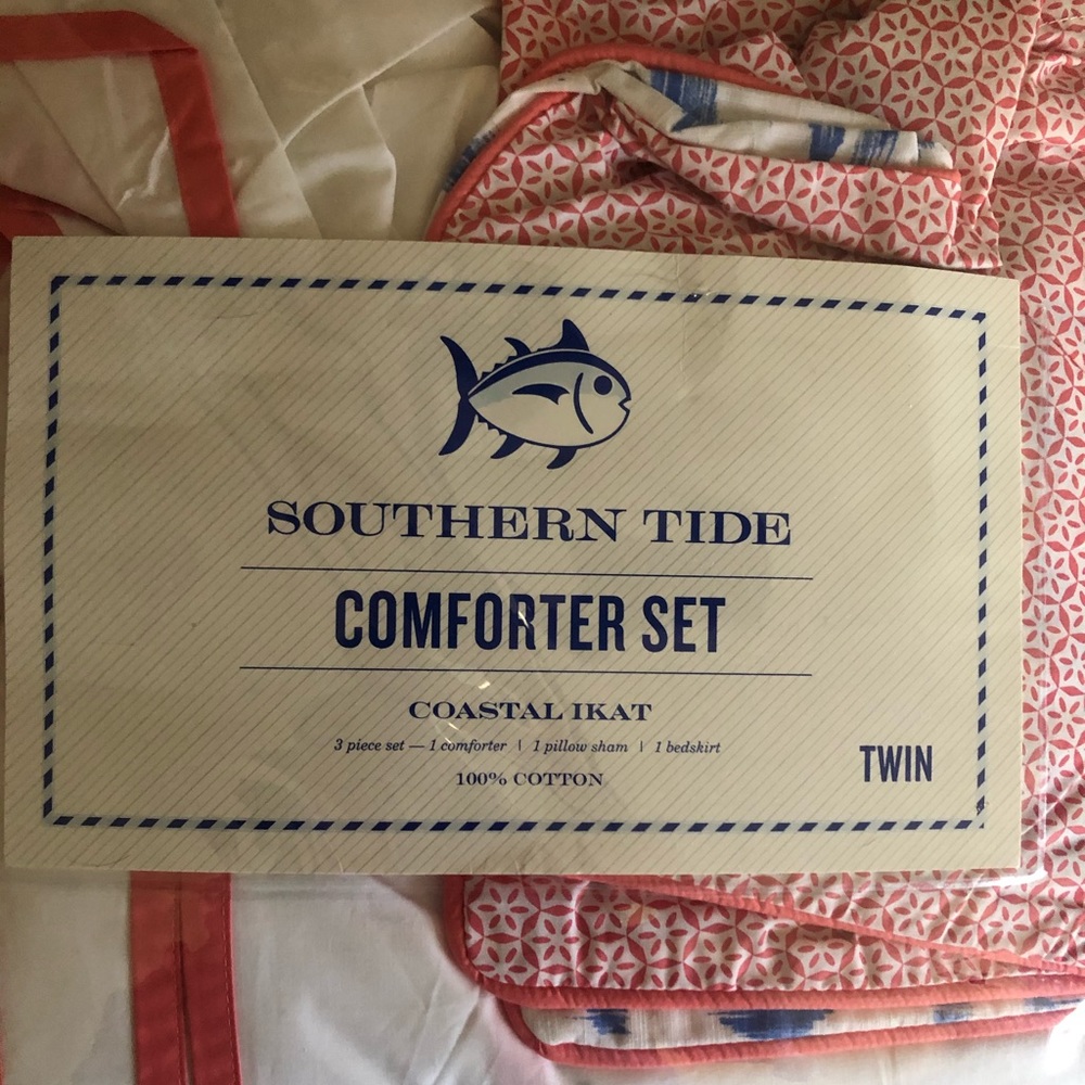 BRAND NEW SOUTHERN TIDE COMFORTER!!